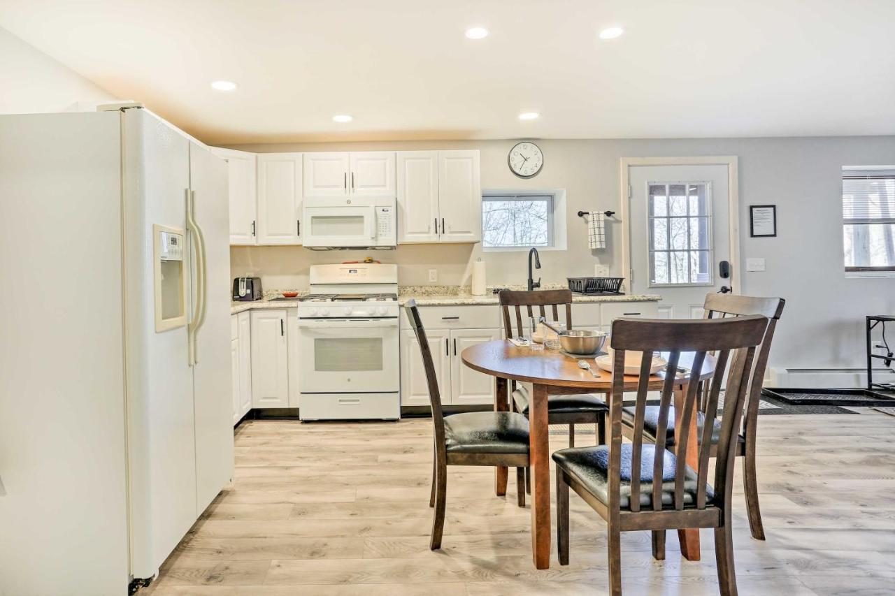 Charming Beacon Apt With Fire Pit Near Hiking! Екстериор снимка