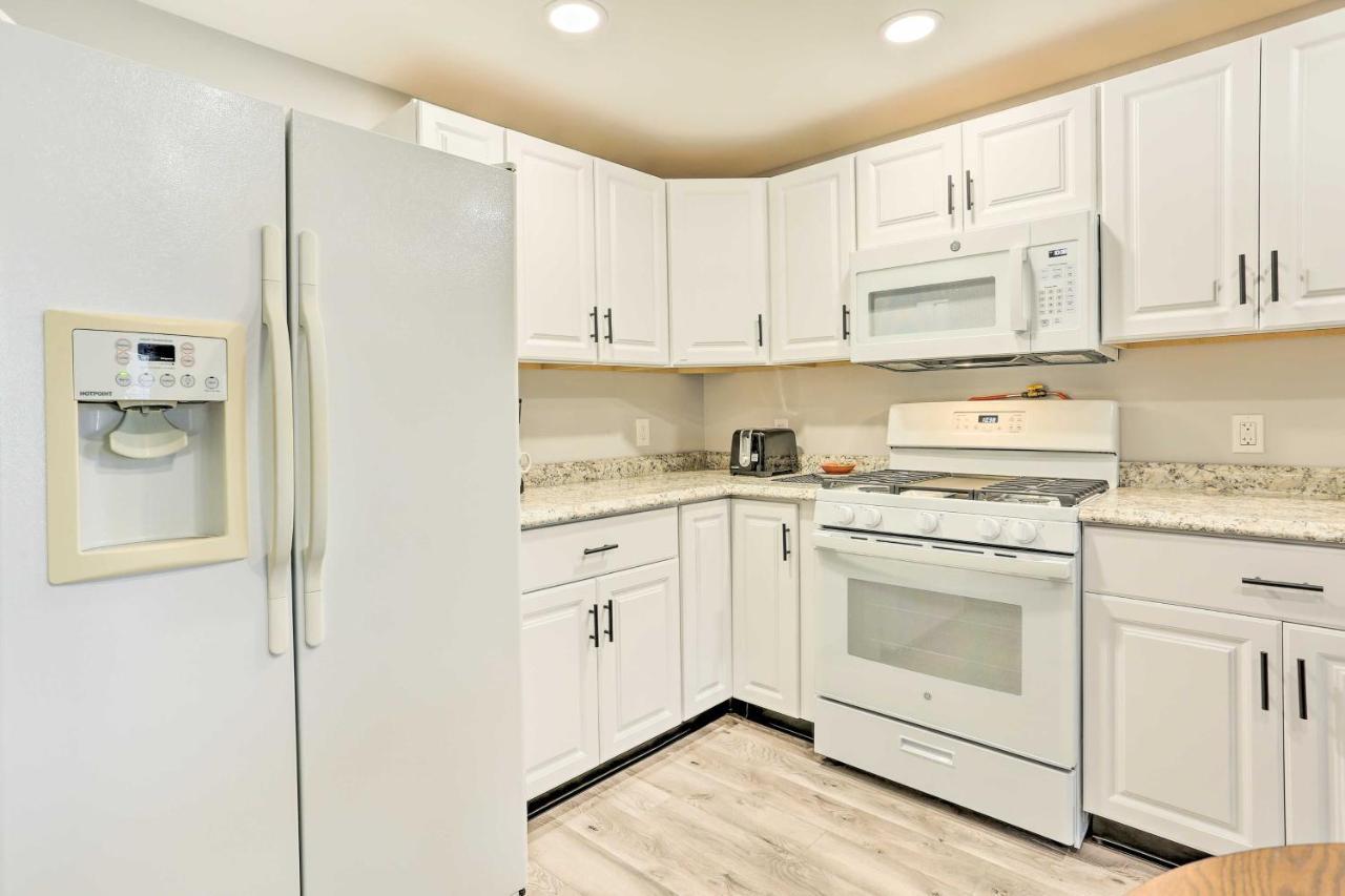Charming Beacon Apt With Fire Pit Near Hiking! Екстериор снимка